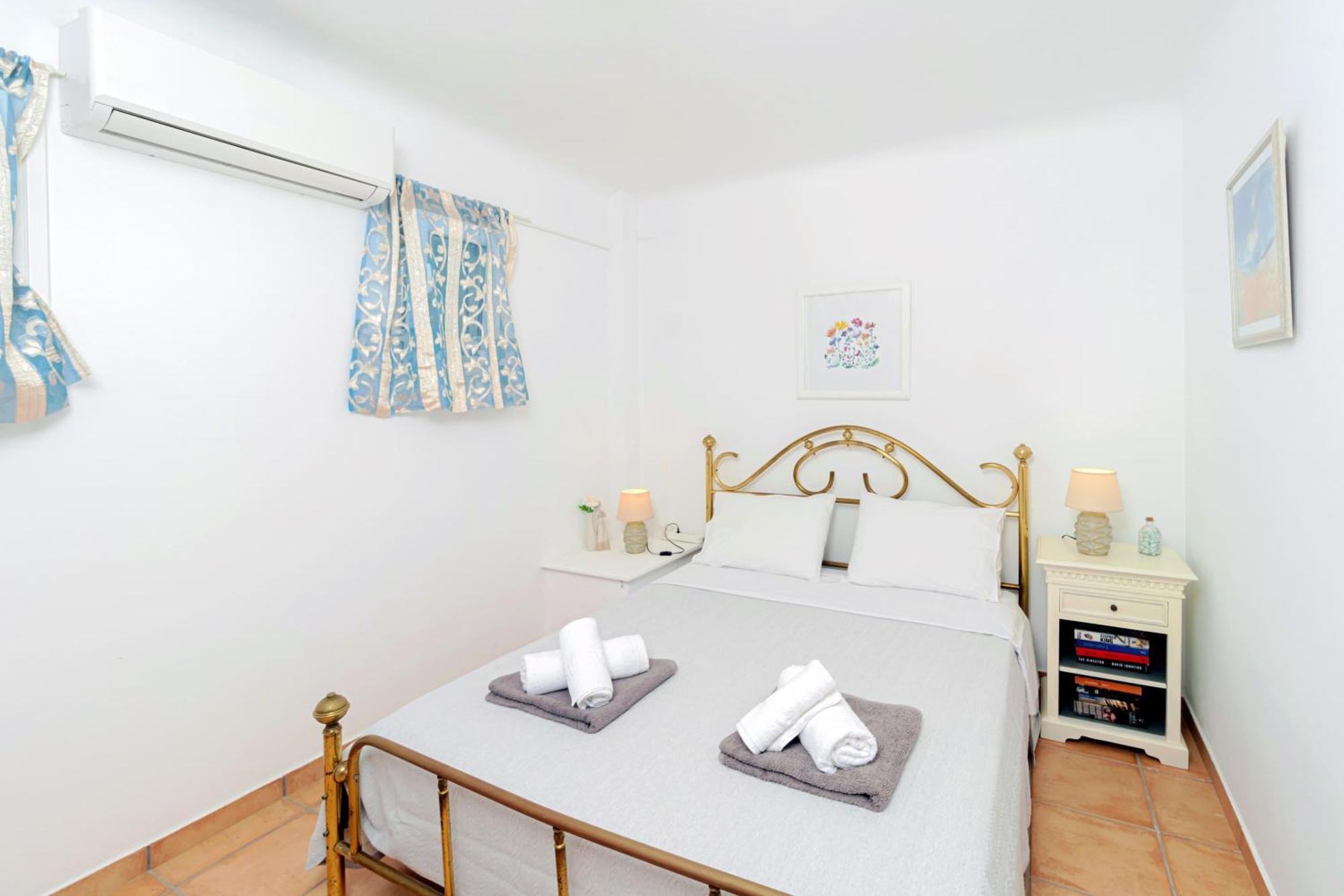 Holiday home Callisto Houses Marpissa