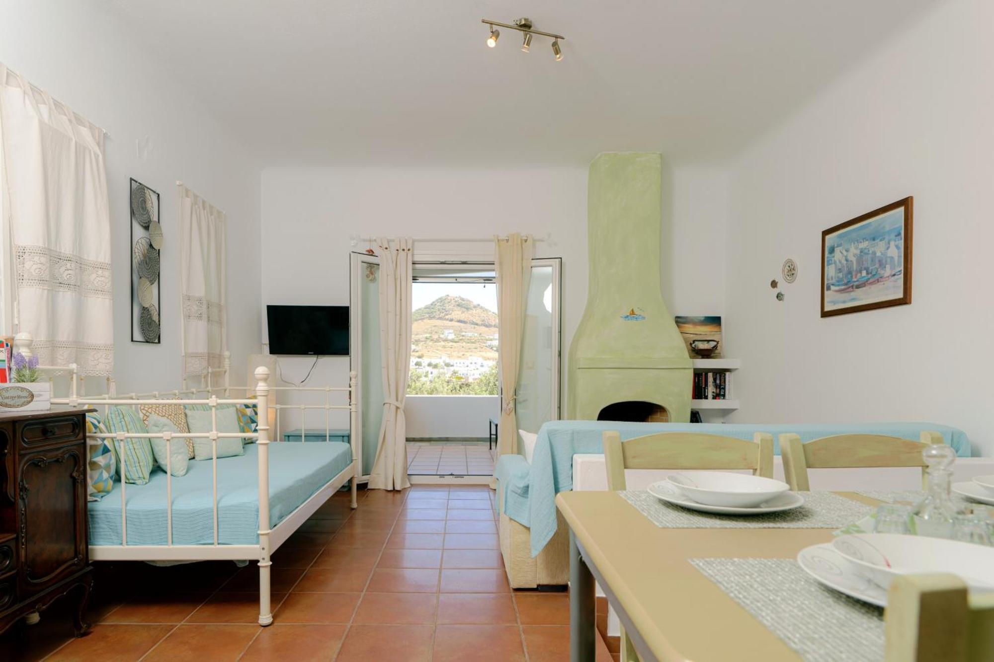 Holiday home Callisto Houses Marpissa
