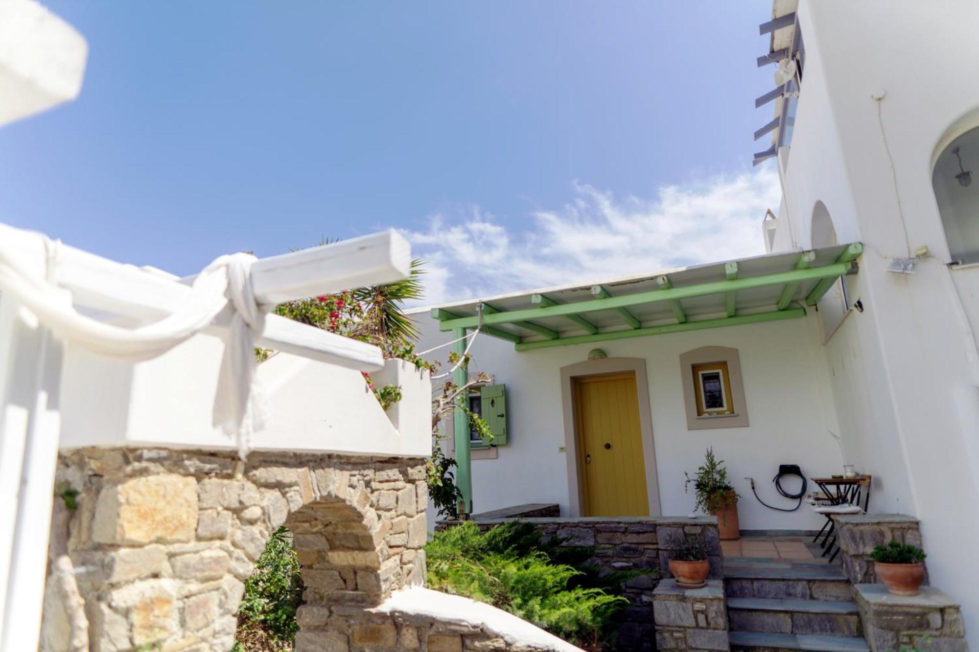 Callisto Houses * Marpissa
