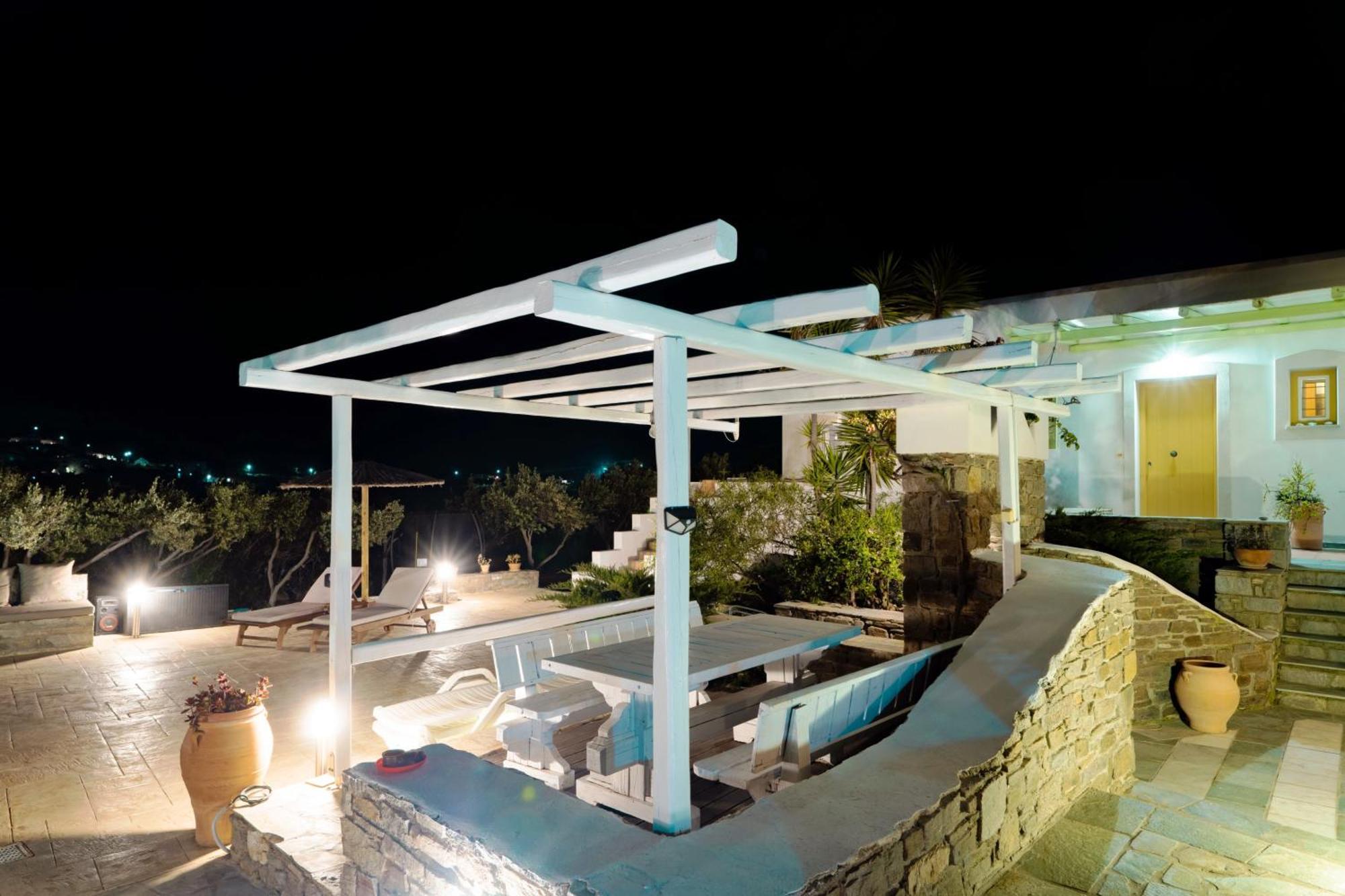 Callisto Houses * Marpissa